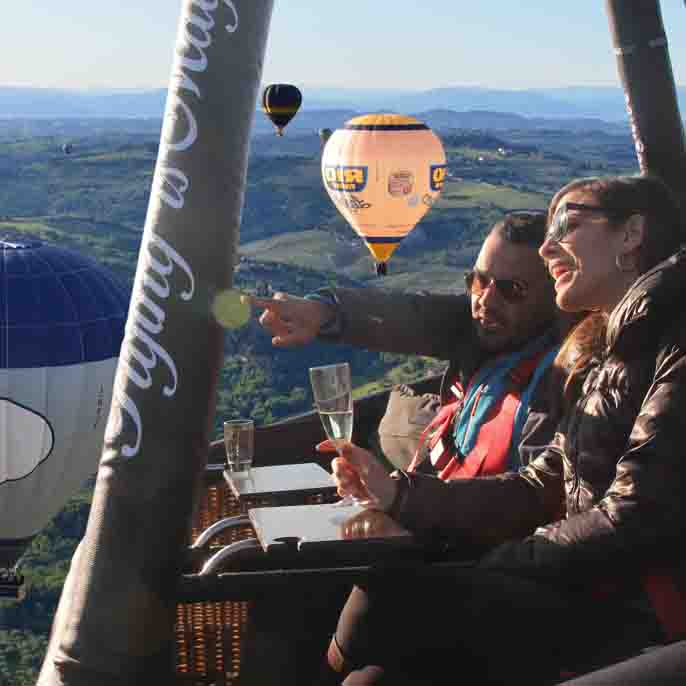 Ballooning Tuscany over chianti valley