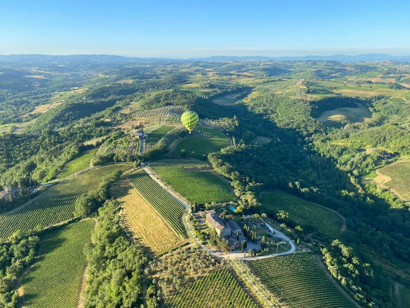 balloon ride in tuscany